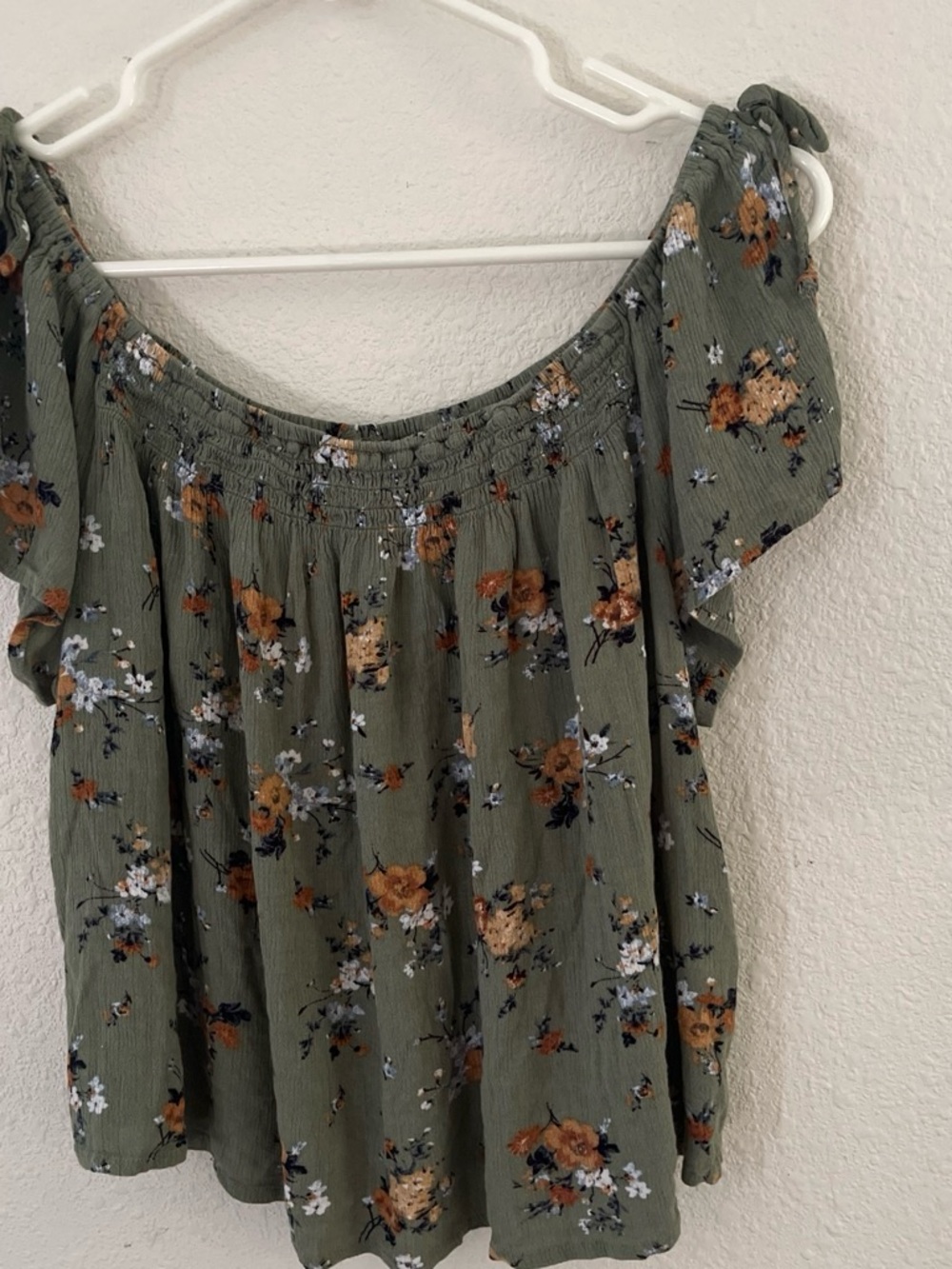 Xhilaration Olive Off-Shoulder Floral Peasant Top L